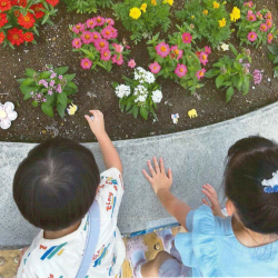 rep251109_booth_earthr